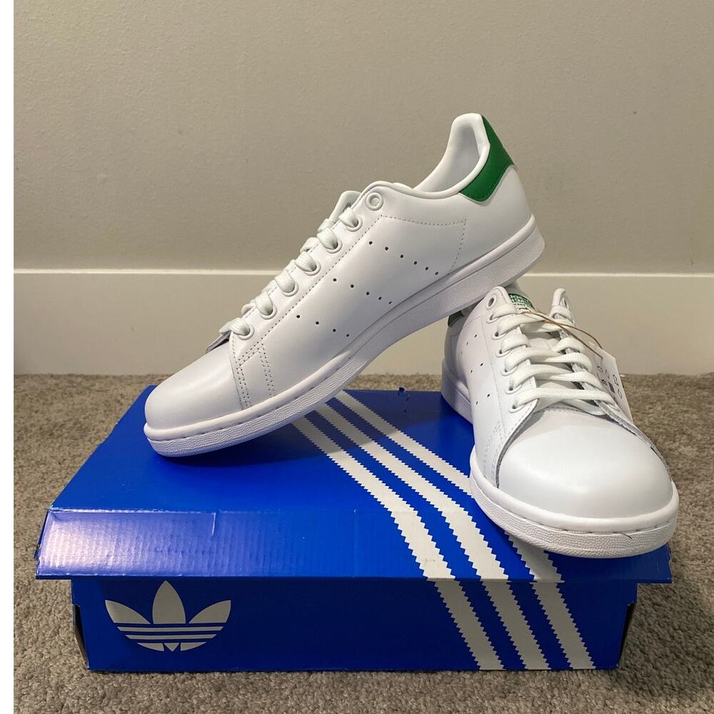 New Adidas Stan Smith Women's Sneakers Size 10